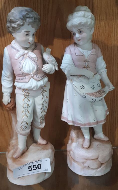 Figurines